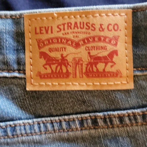 classic Levi's - Picture 4 of 6